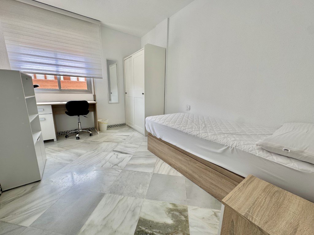 Habitación 14 m², Córdoba