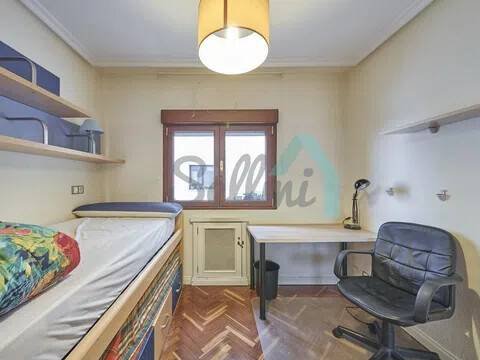 Pis de 113 m² a Oviedo