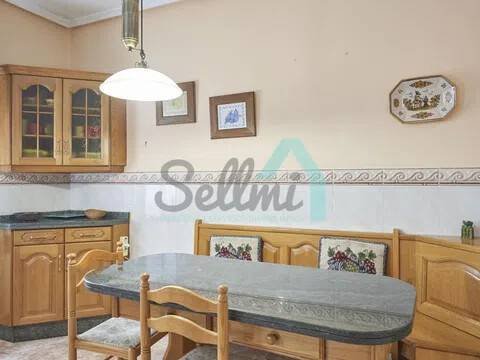 Piso de 146 m² en Oviedo