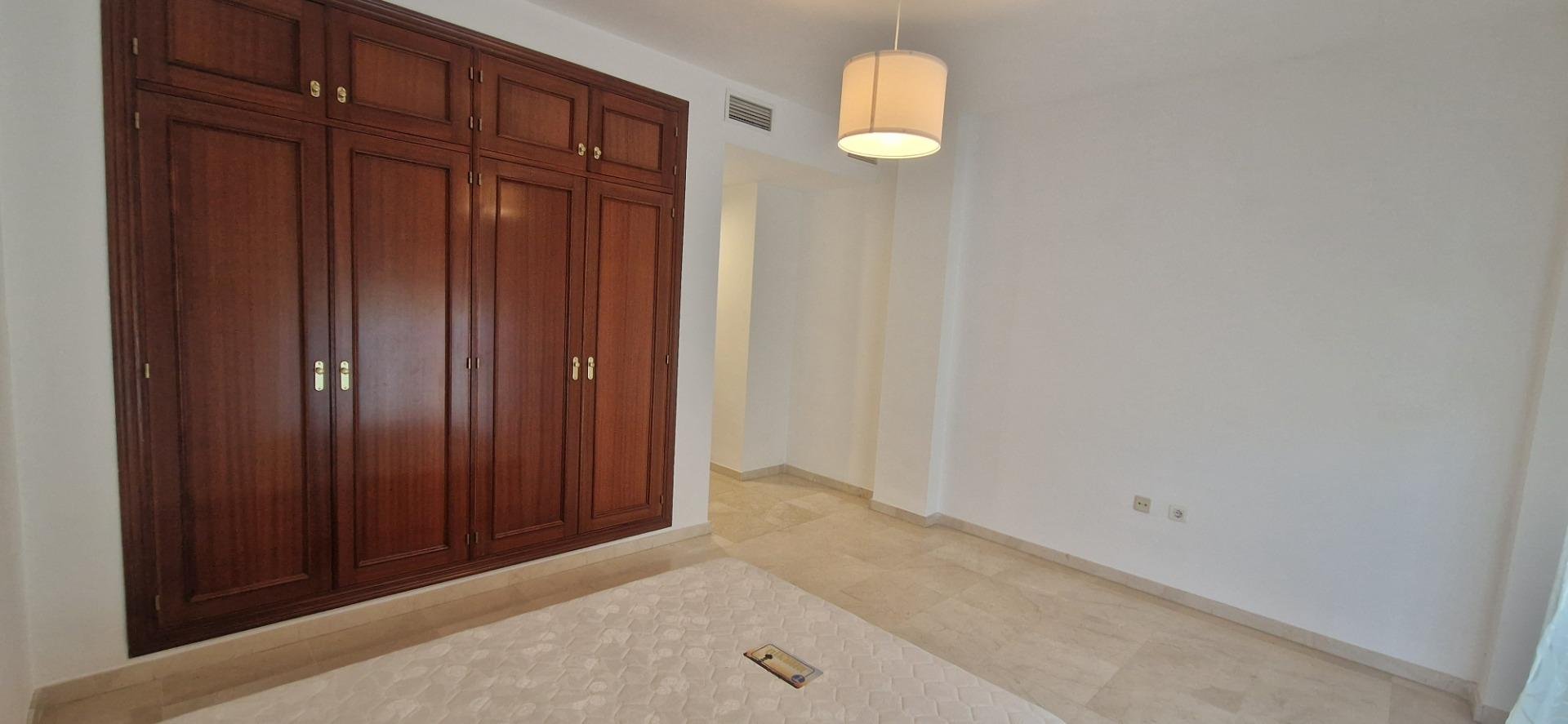 Piso de 120 m² en Sevilla