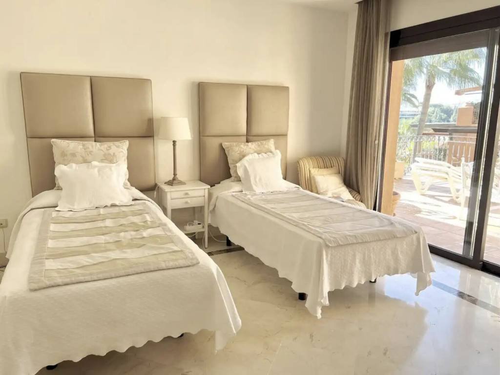 Piso de 280 m² en Marbella