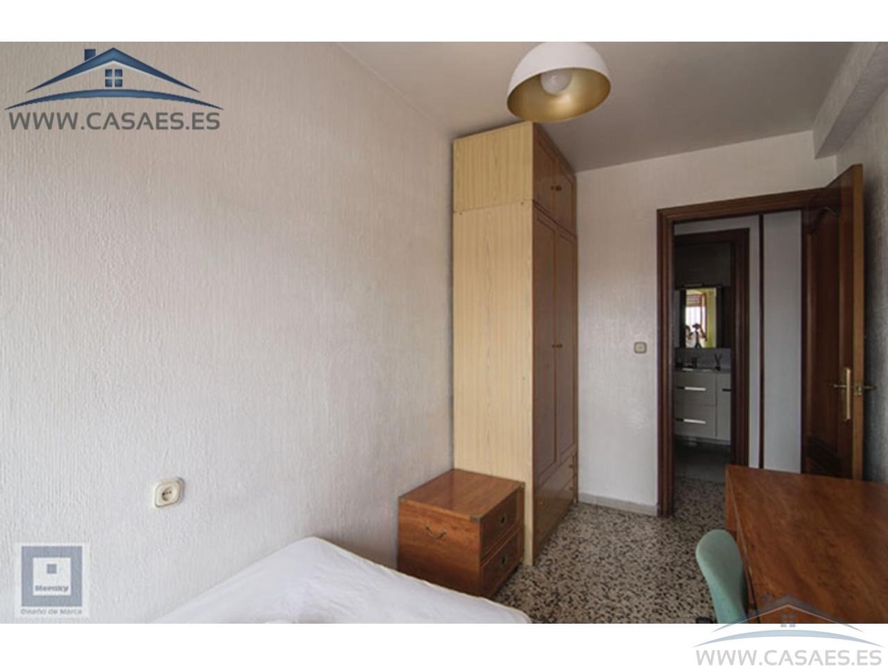 Piso de 90 m² en Almería