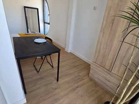 Habitació 100 m², Parla