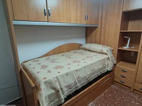 Habitació de lloguer, Antequera