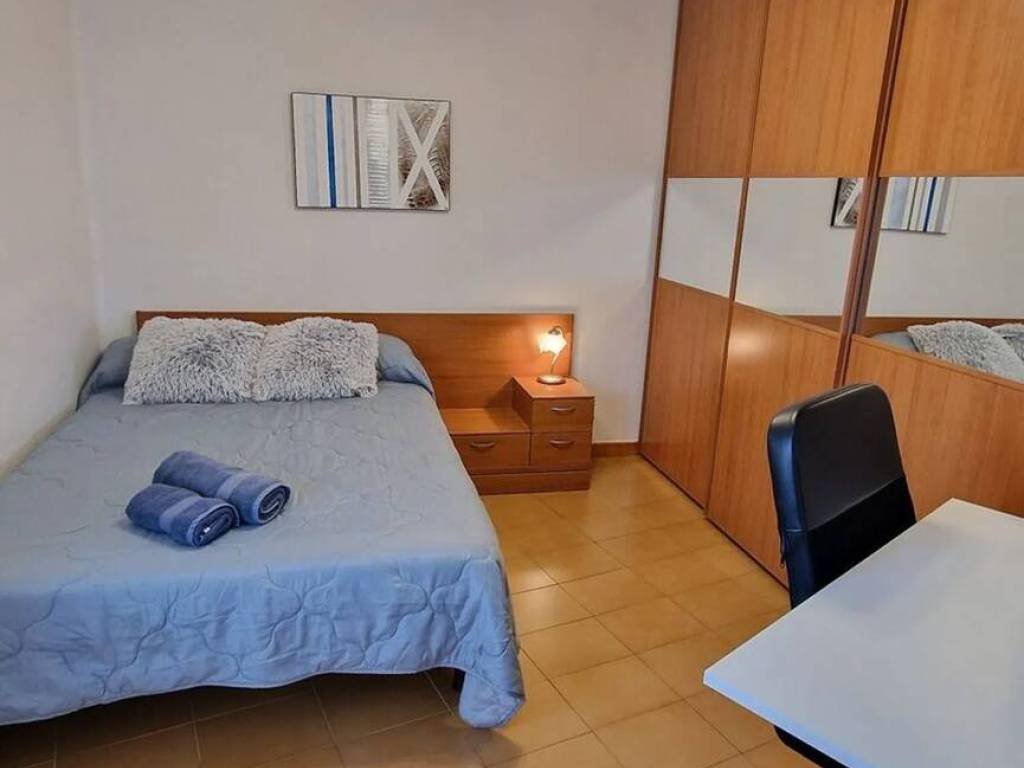 Habitación 130 m², Lérida