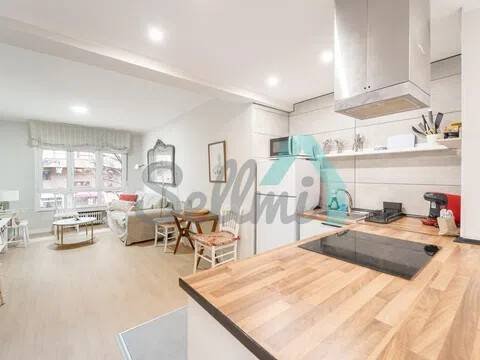 Piso de 80 m² en Oviedo