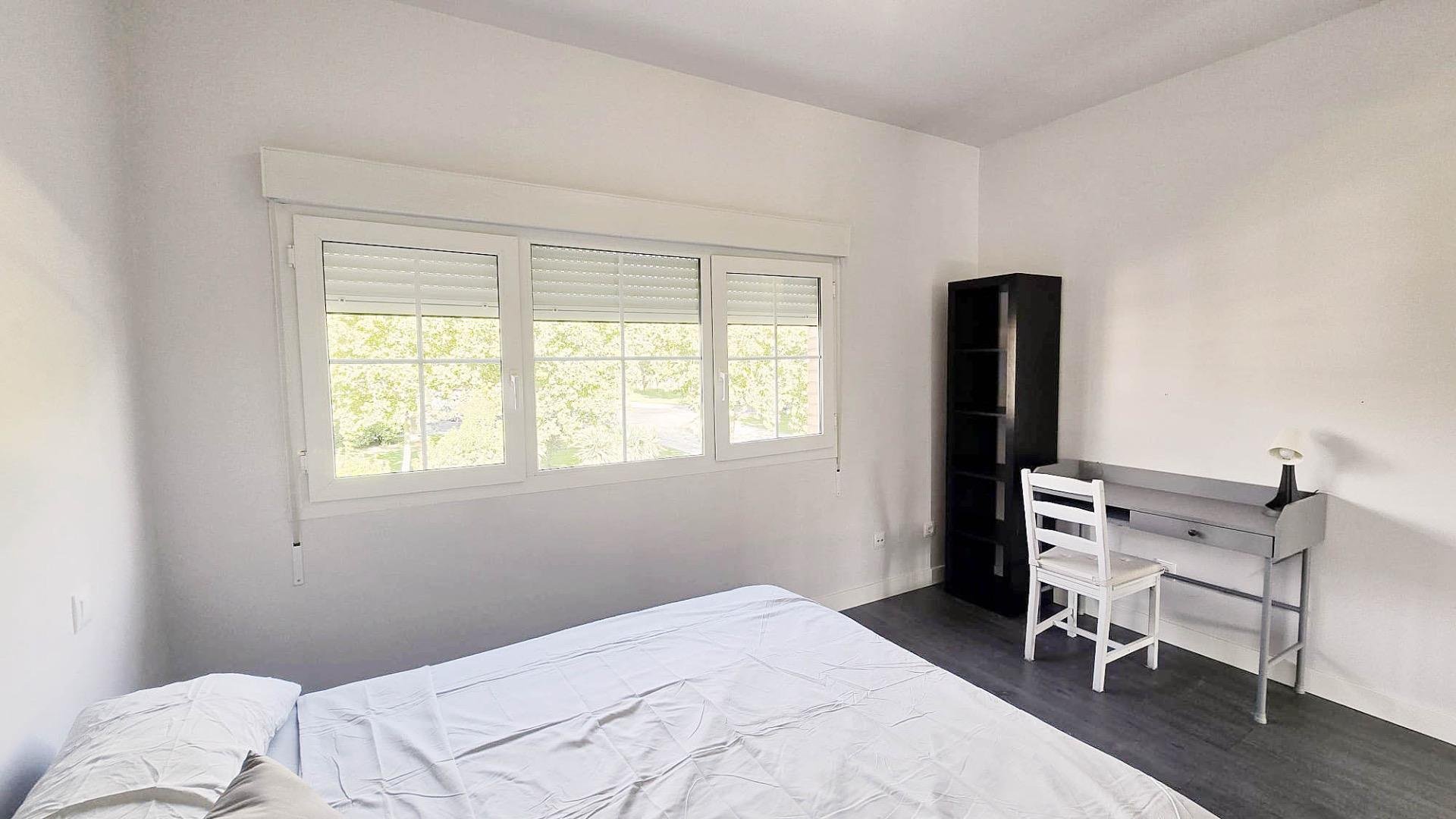 Zimmer 250 m², Villanueva de la Cañada