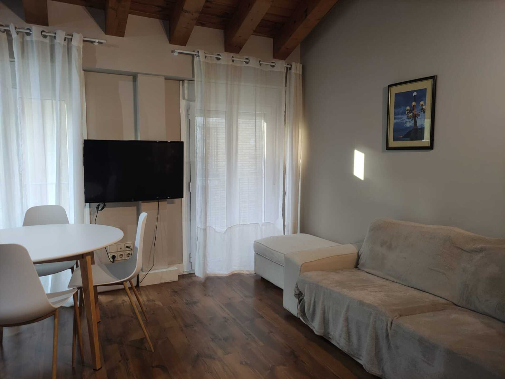 Pis de 85 m² a Pamplona