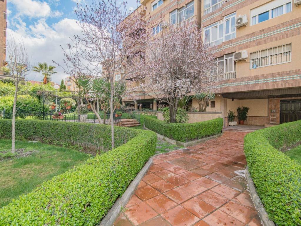 Piso de 111 m² en Granada