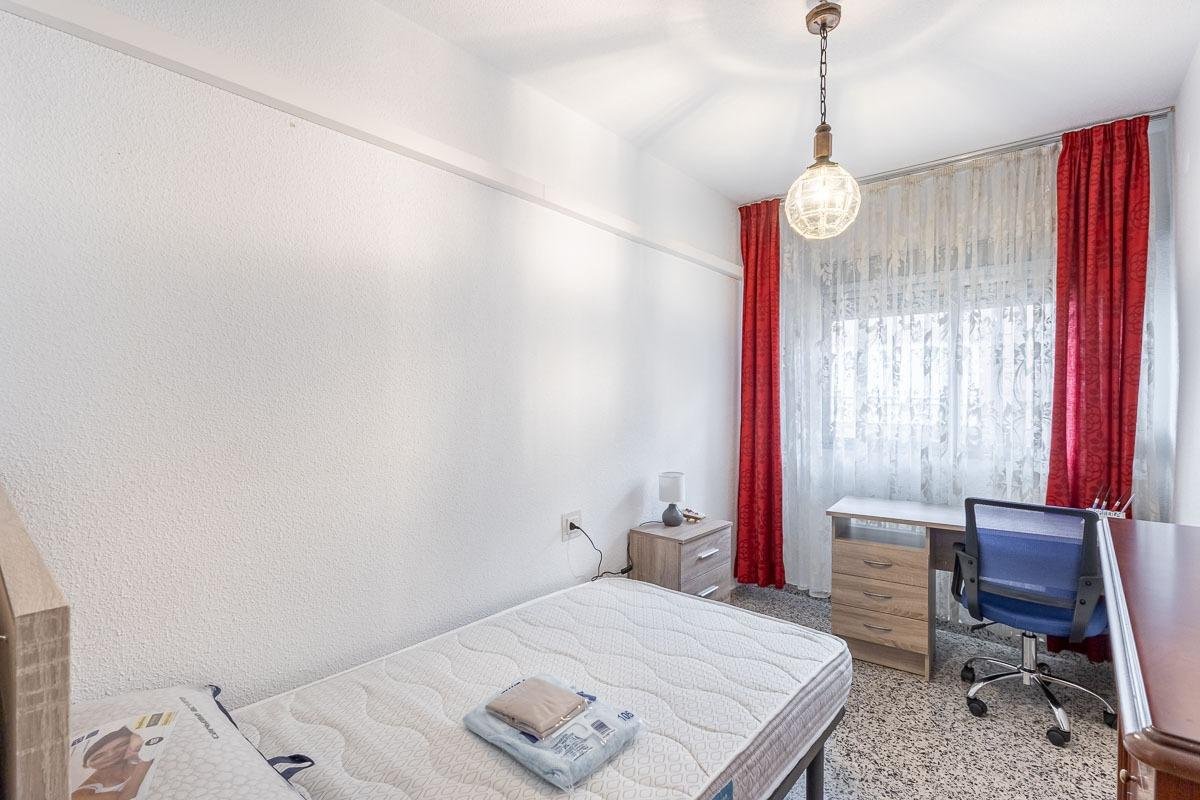 Piso de 96 m² en Granada