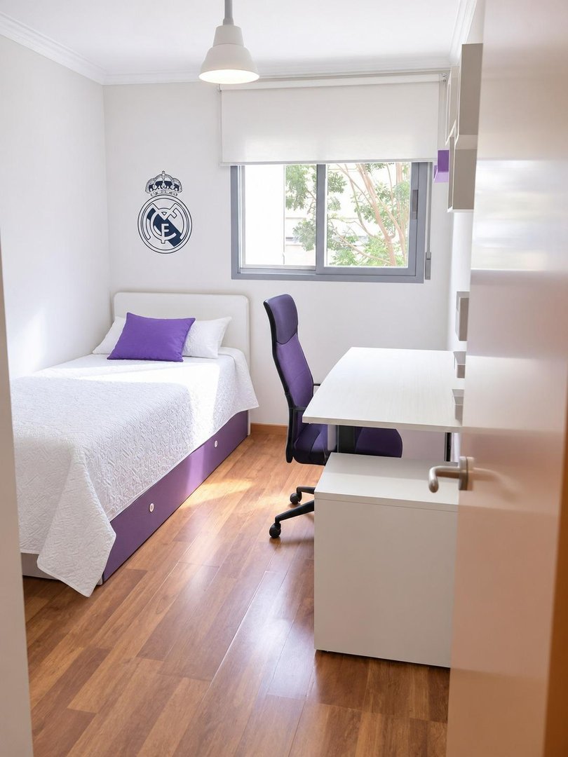 Flat 1027 m² in Aldaia