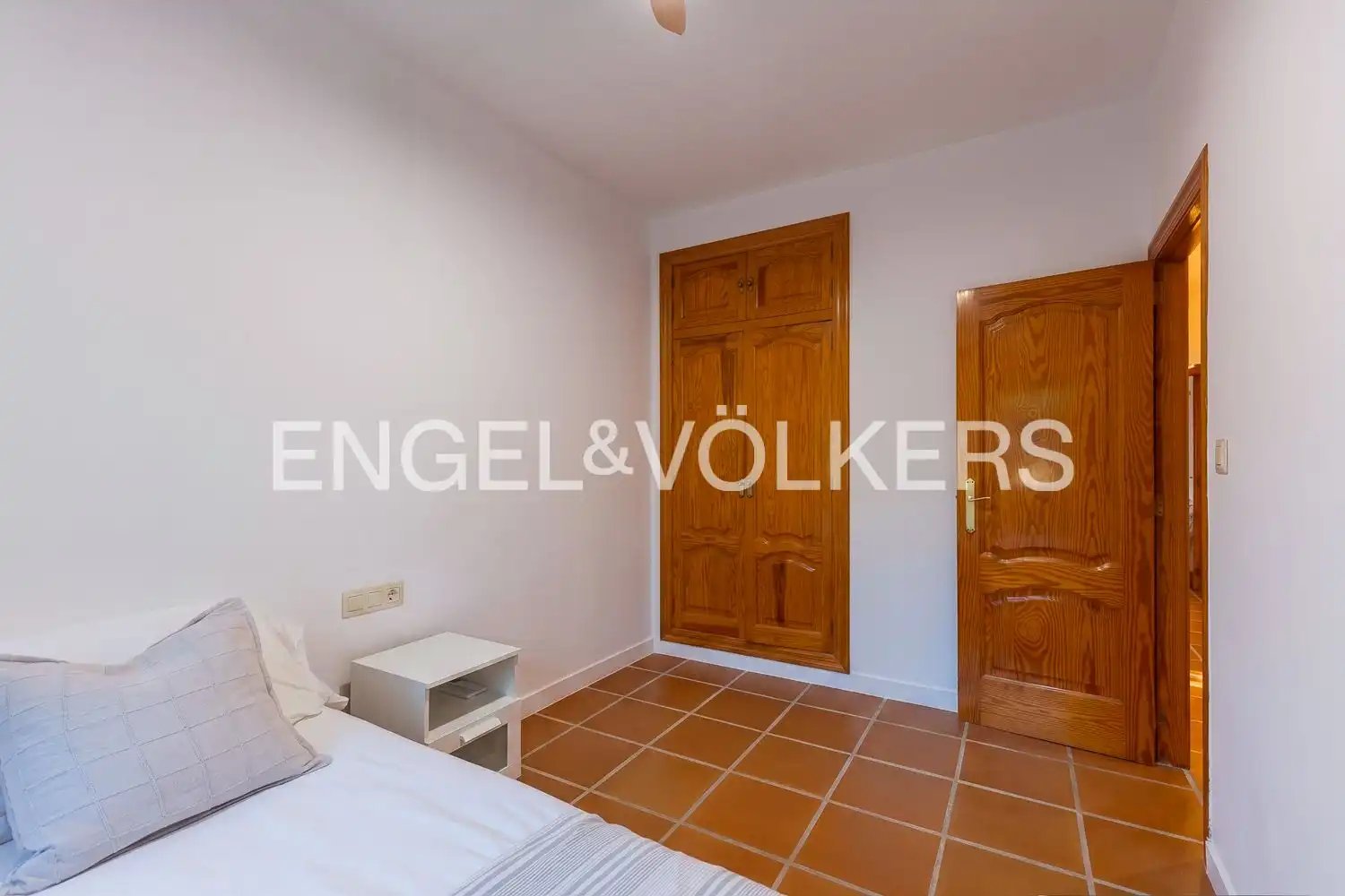Casa de 238 m² en Paterna