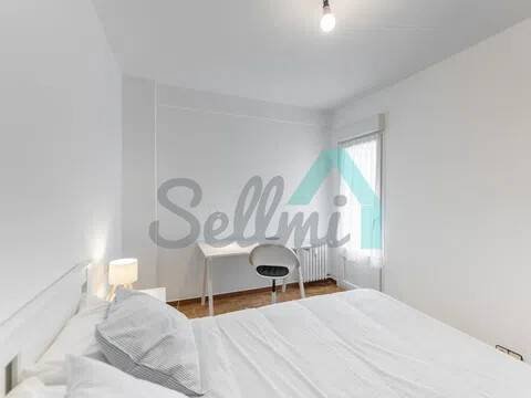 Piso de 127 m² en Oviedo