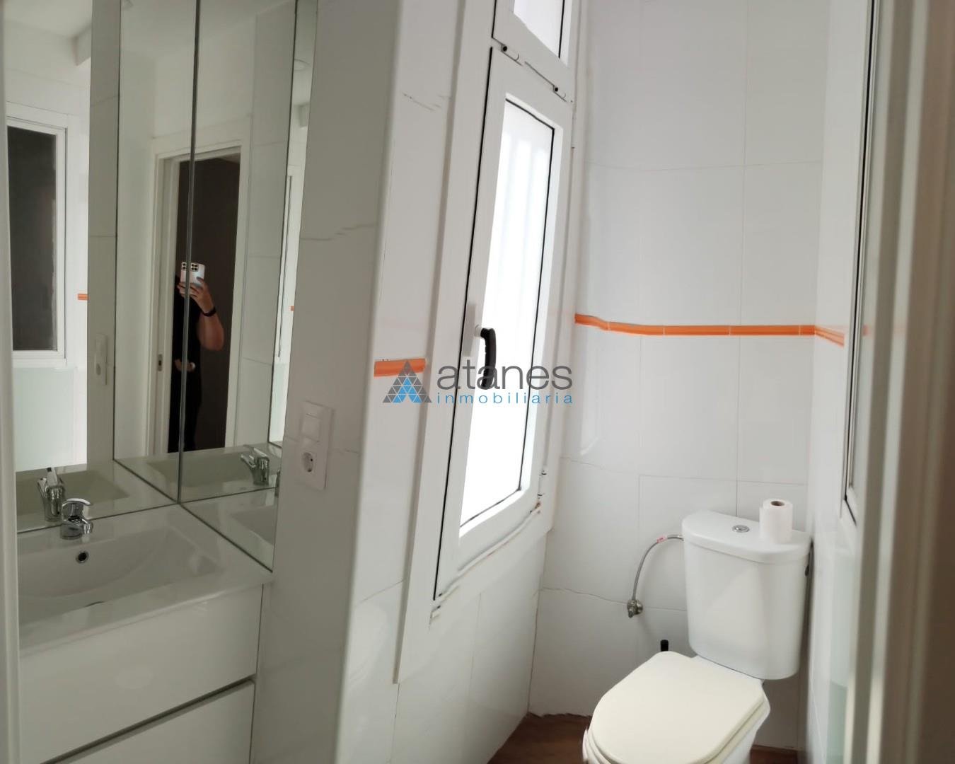 Piso de 75 m² en Oleiros