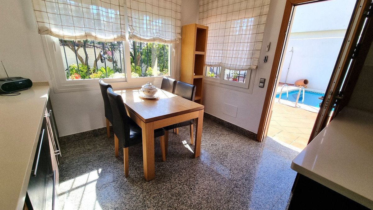 Casa de 593 m² en Luque