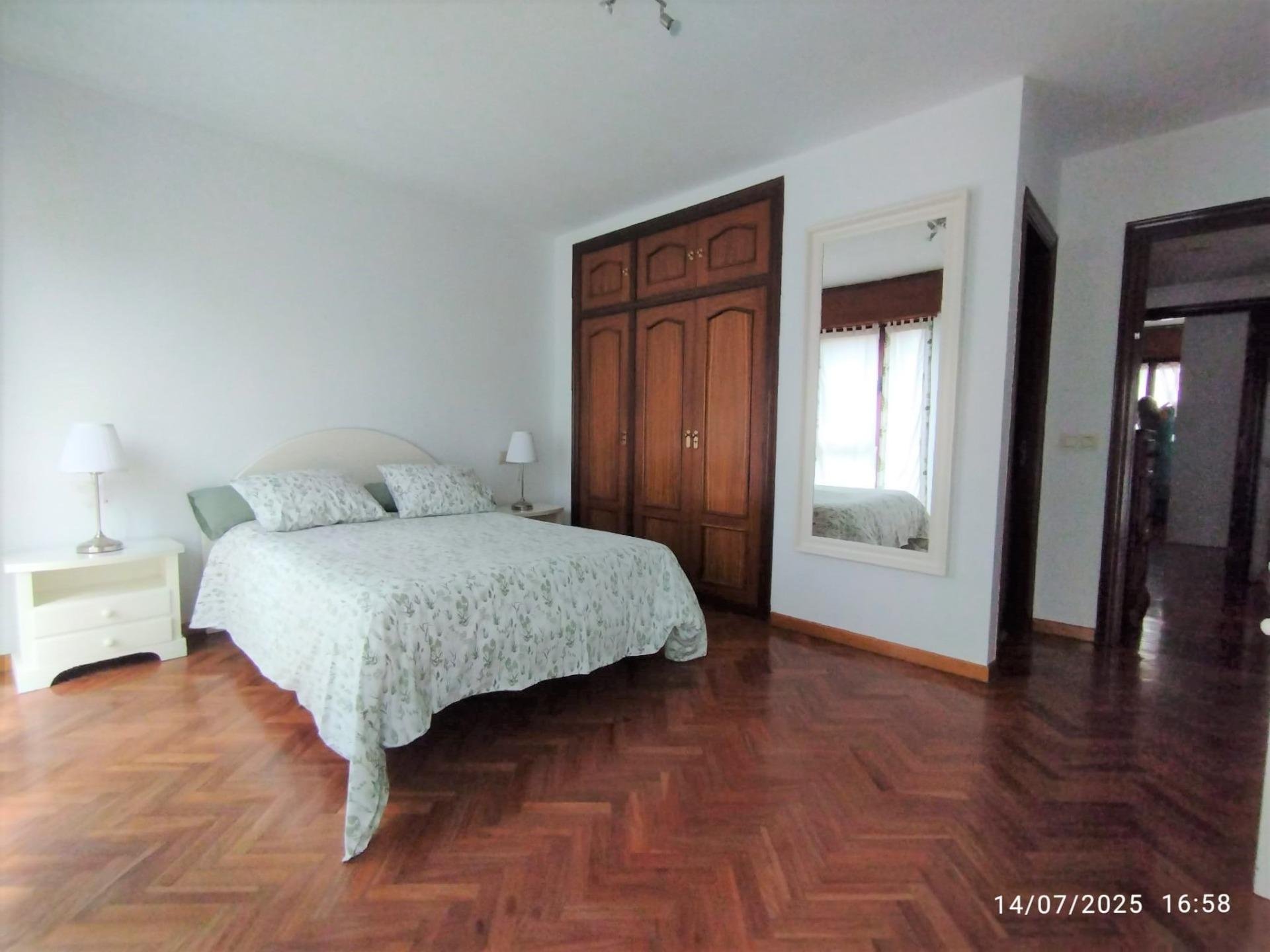 Piso de 82 m² en Oviedo