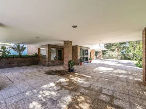 Wohnung 217 m² in Madrid