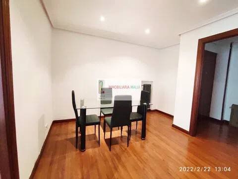 Piso de 180 m² en Oviedo