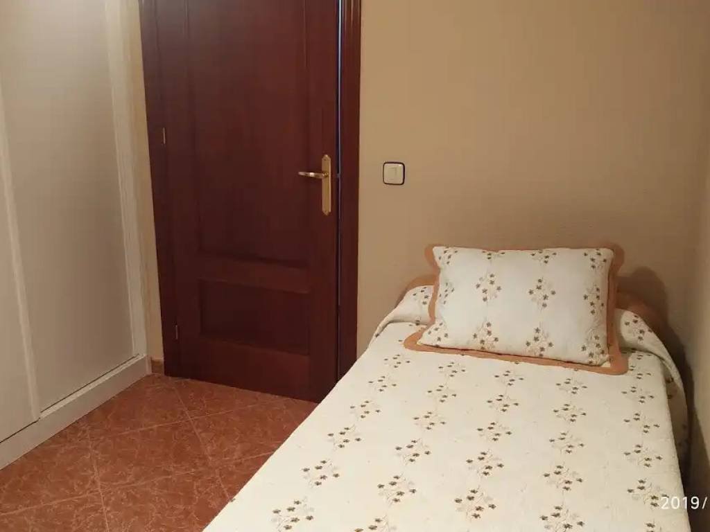 Piso de 100 m² en Linares