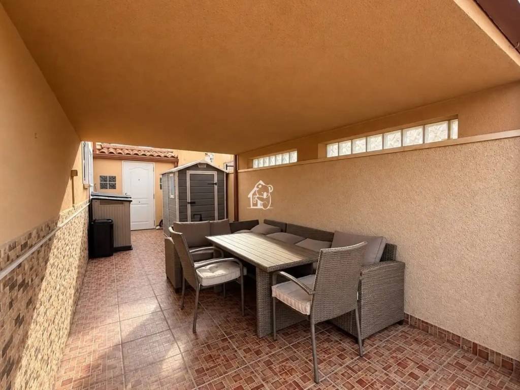 Casa de 85 m² a Oriola
