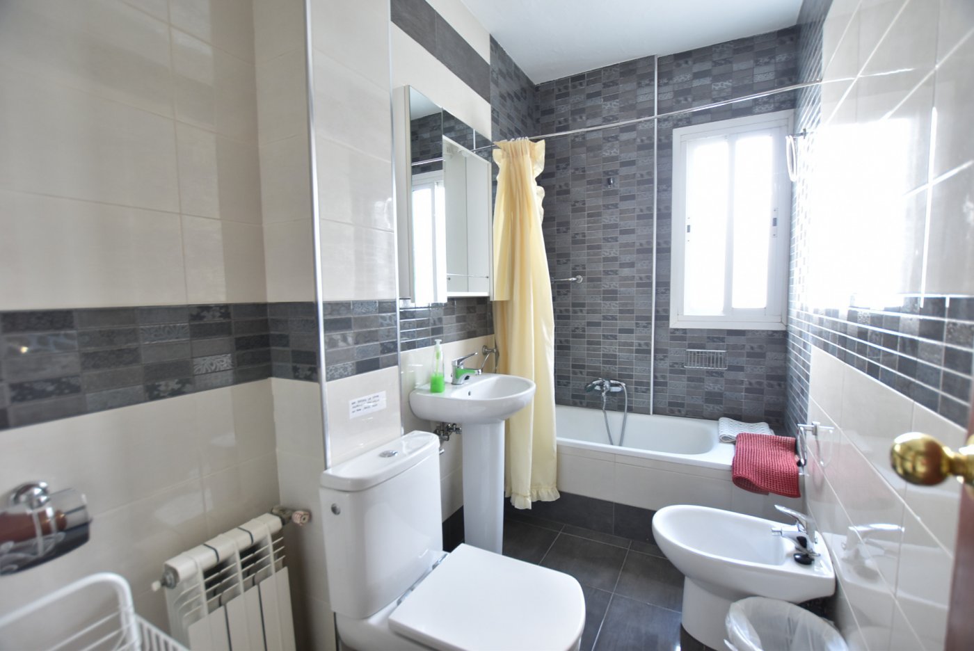 Quarto 115 m², Granada
