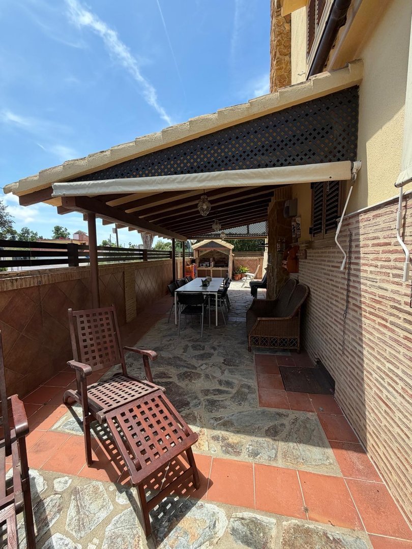 Casa de 130 m² en Sagunto