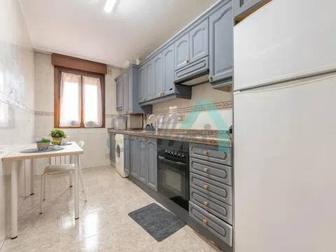 Piso de 80 m² en Oviedo