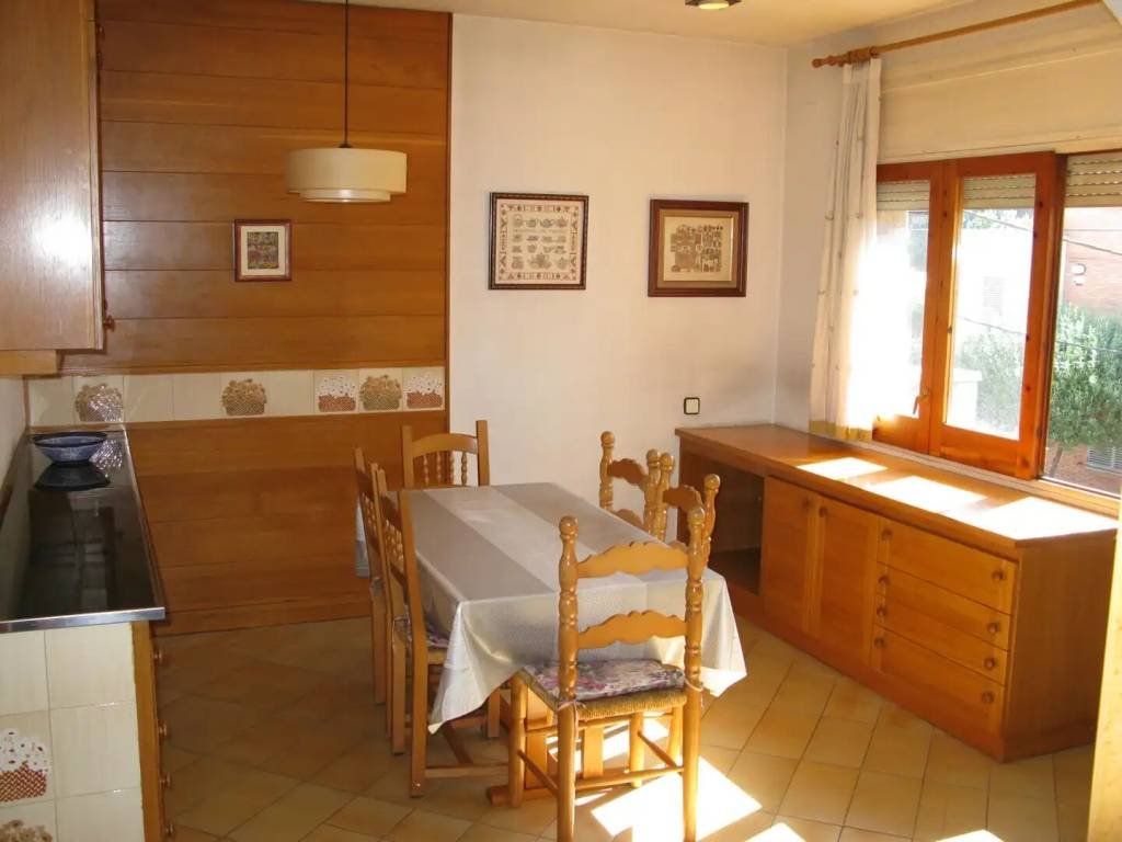 Casa de 186 m² en Cerdanyola del Vallès