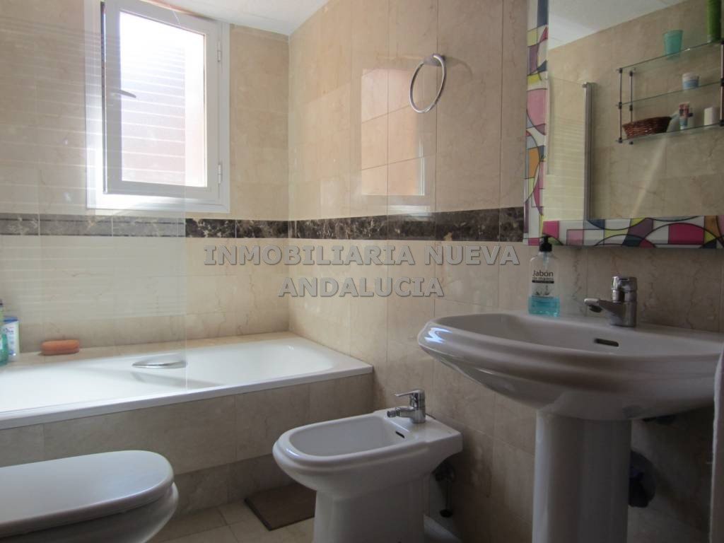 Piso de 95 m² en Almería