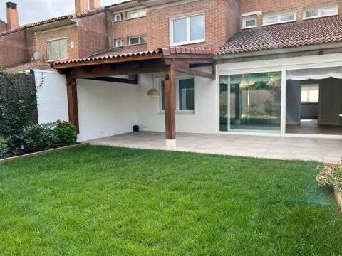 Piso de 240 m² en Simancas