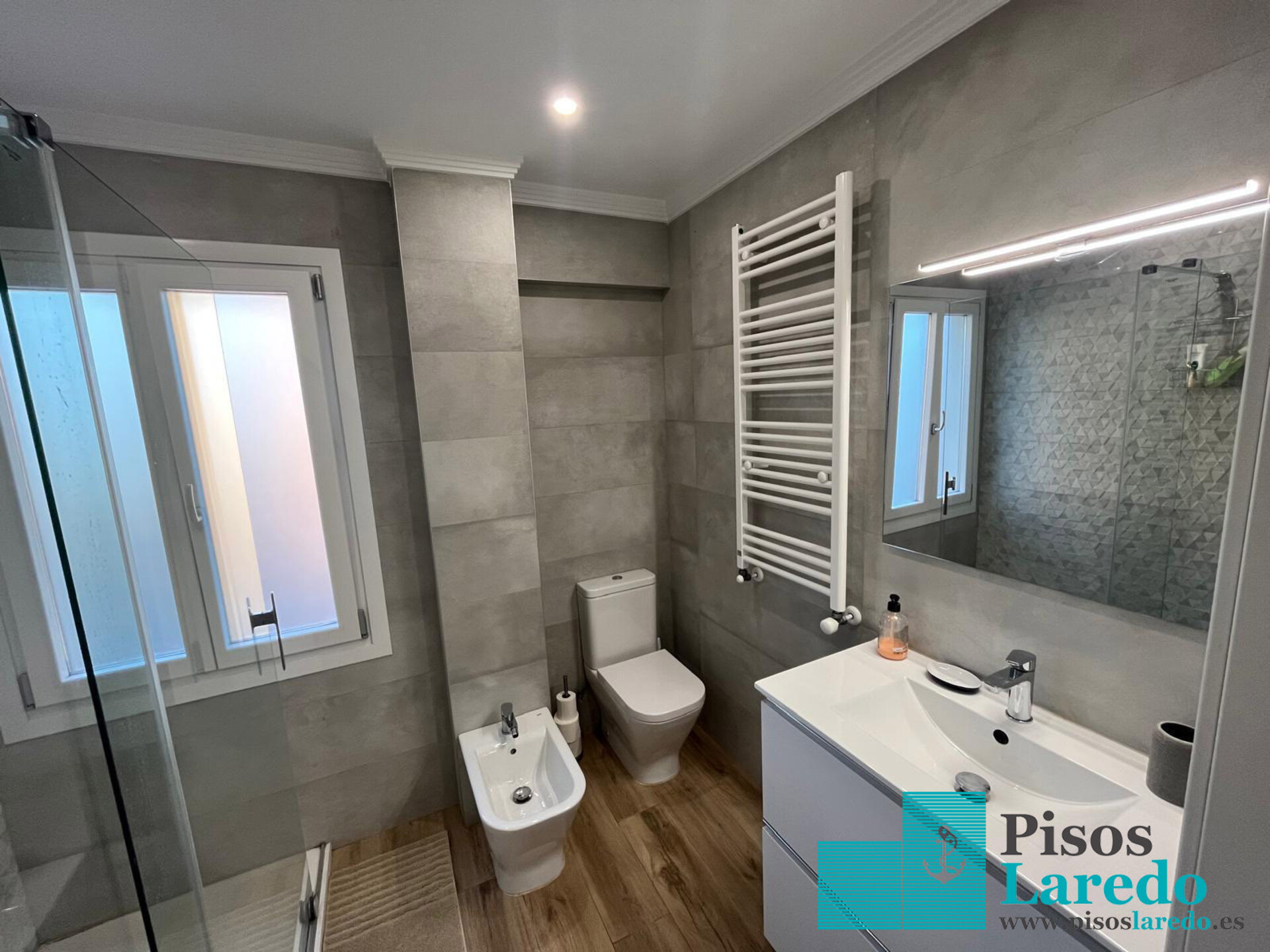 Piso de 75 m² en Laredo