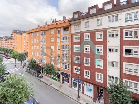 Habitación 85 m², Oviedo