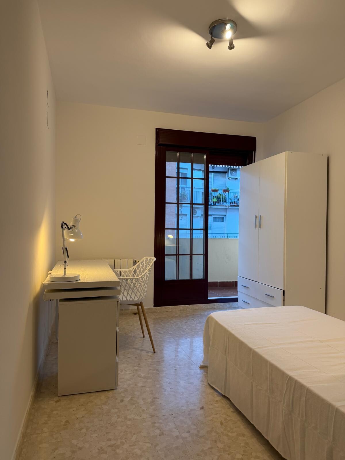 Habitación 300 m², Badajoz