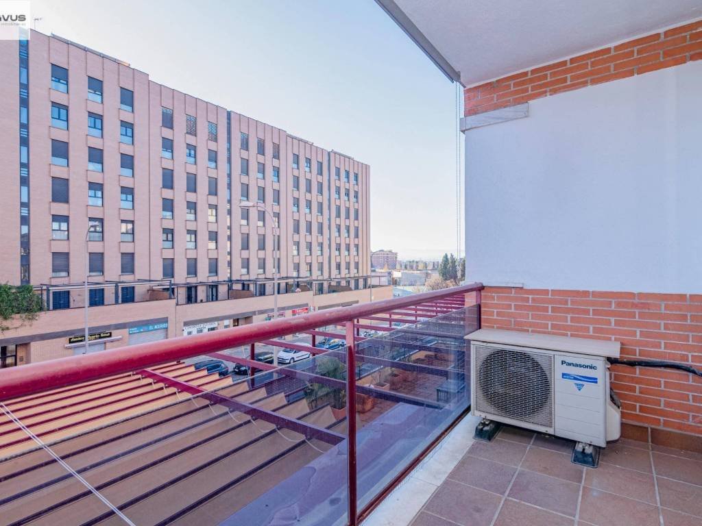 Pis de 95 m² a Granada