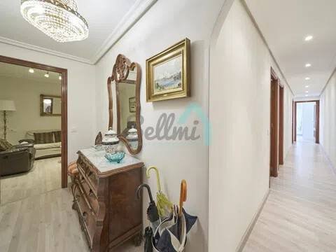 Piso de 115 m² en Oviedo