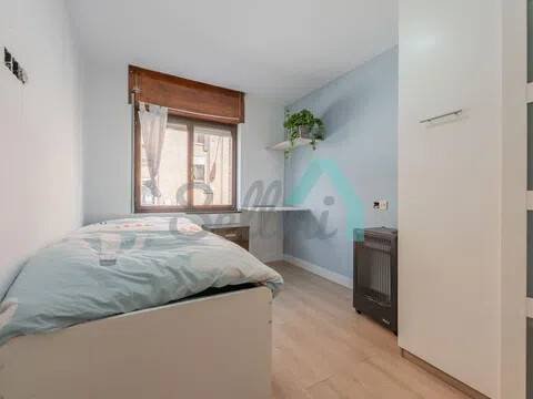 Habitación 82 m², Oviedo