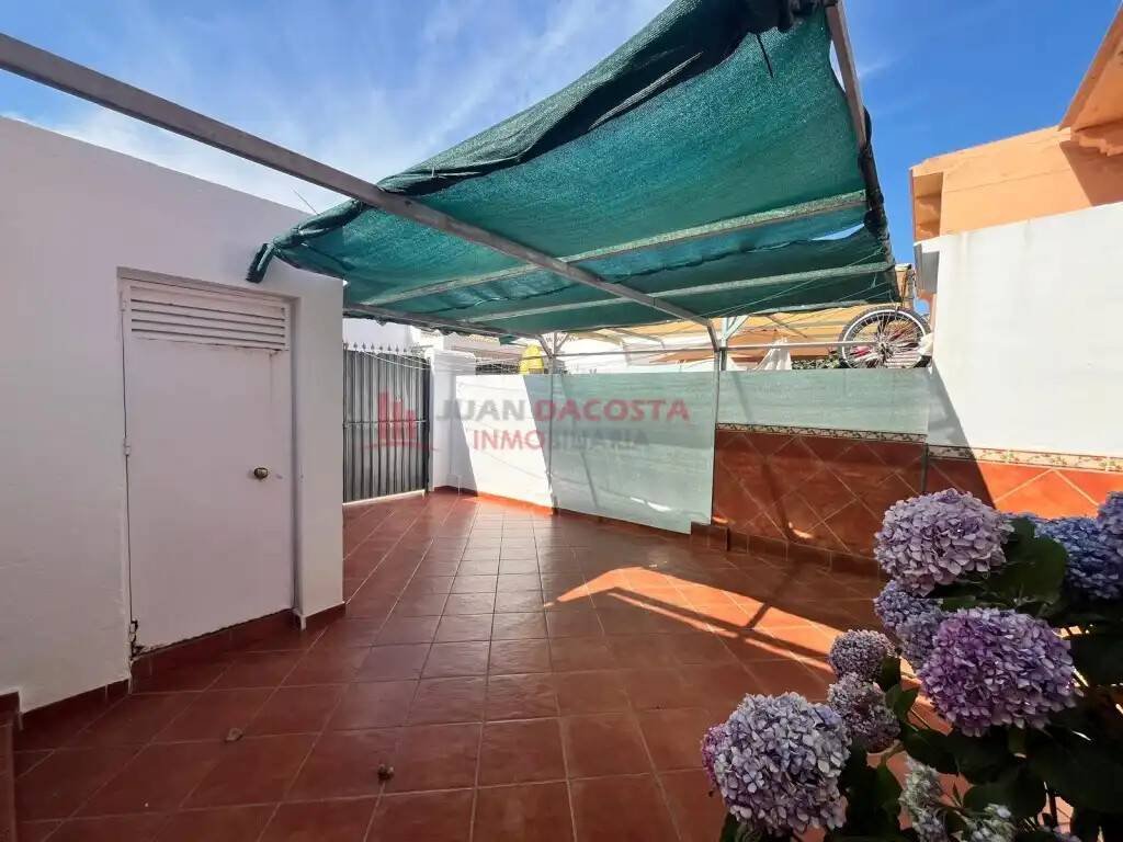 Casa de 100 m² en Lepe