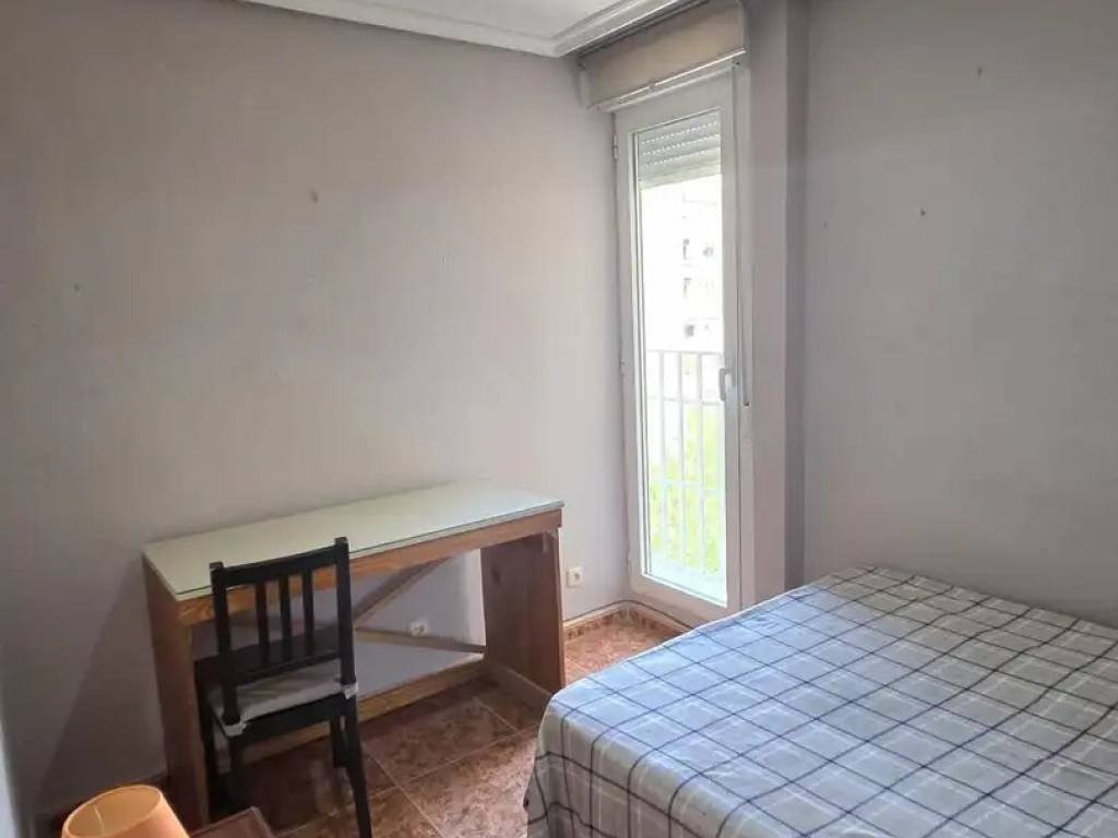 Piso de 100 m² en Jaén