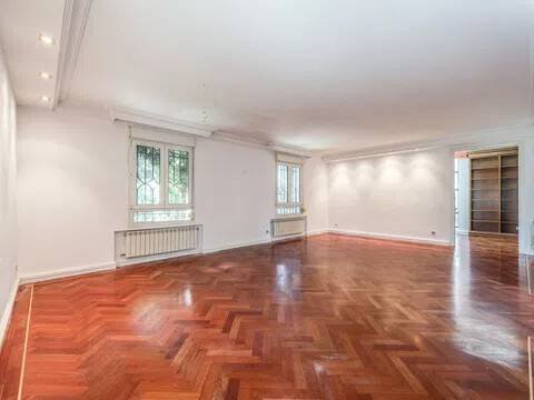 Квартира 210 м² в Мадриде