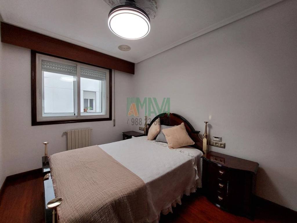 Piso de 100 m² en Ourense