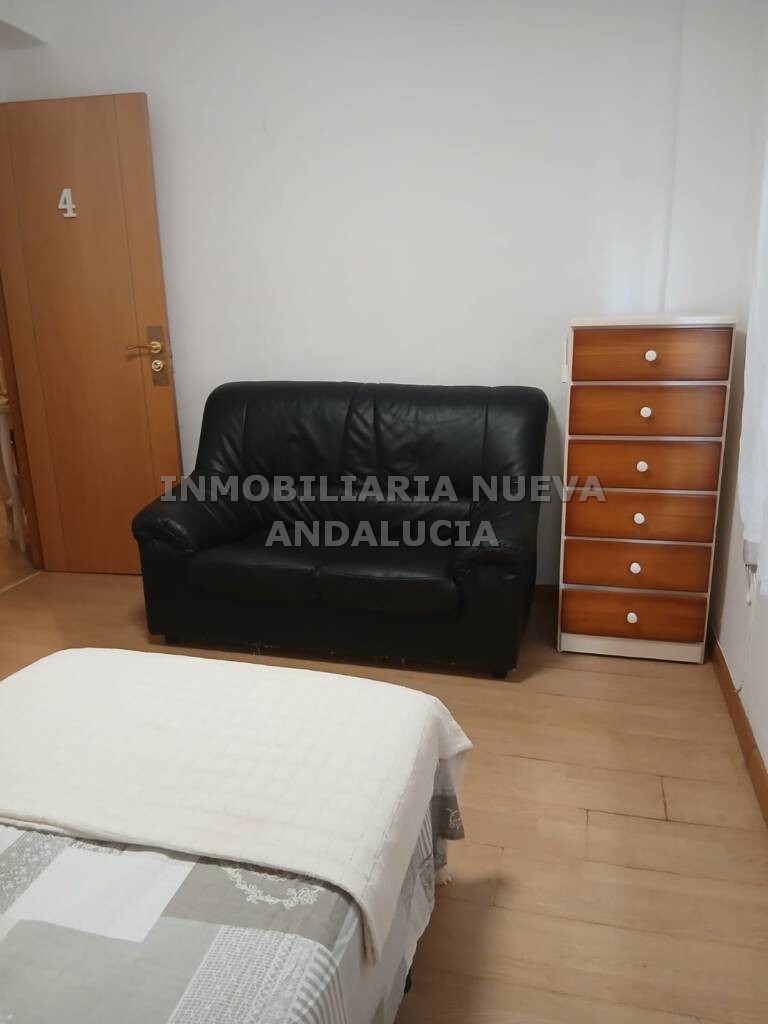 Piso de 90 m² en Almería