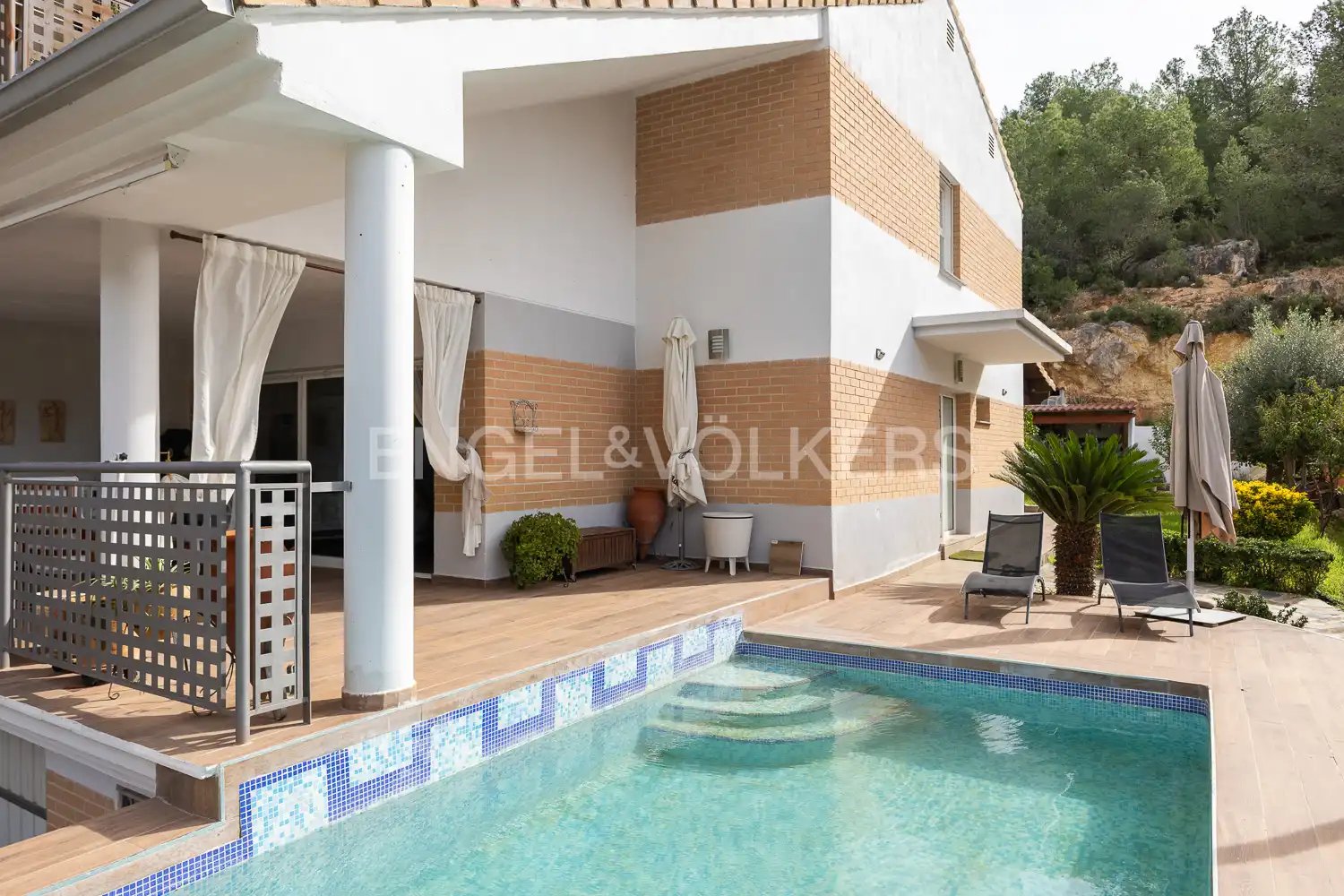 House 230 m² in Chiva