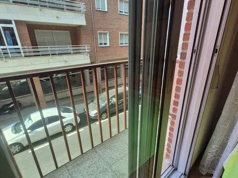 Room 100 m², Ávila