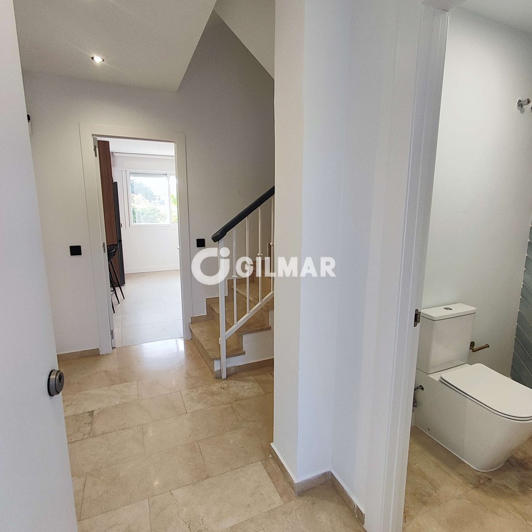 Casa de 220 m² en Estepona