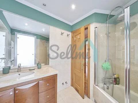 Piso de 70 m² en Oviedo