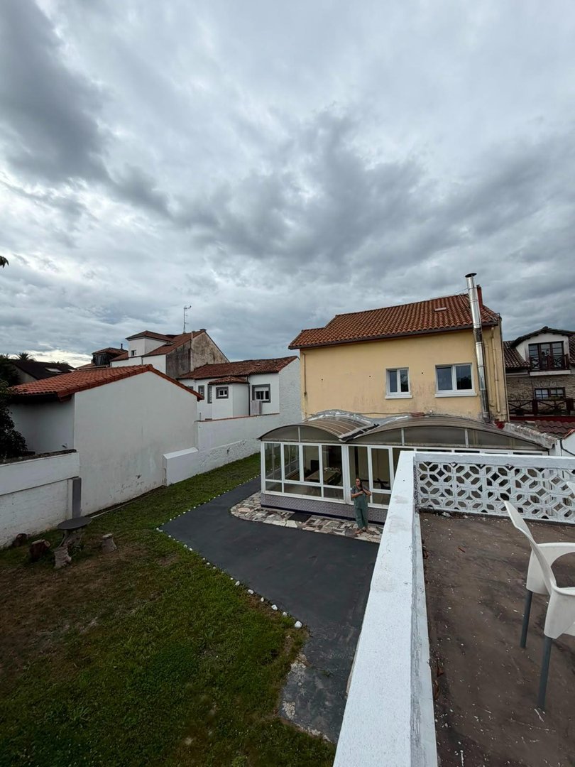 Casa de 328 m² en Gijón