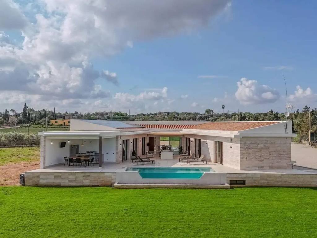 Casa de 260 m² en Muro