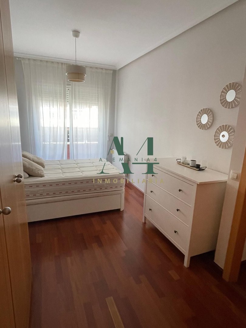 Piso de 120 m² en Cáceres
