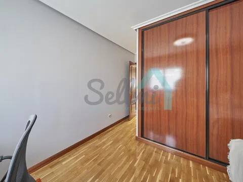 Pis de 106 m² a Oviedo