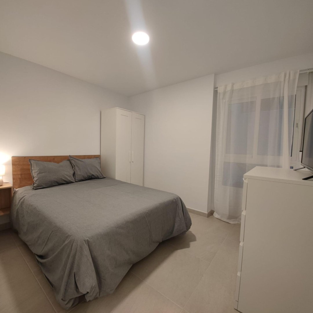 Chambre 77 m², Málaga